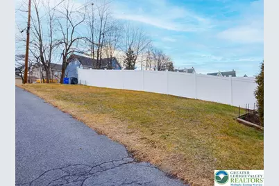 326 Chestnut Street, Slatington, PA 18080 - Photo 12