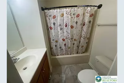 318 Mickley Road, Whitehall, PA 18052 - Photo 6