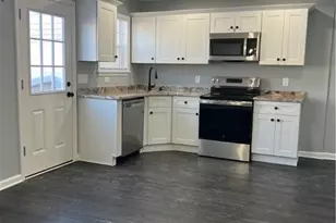 815 Fernhill Ln, Whitehall Twp, PA 18052 - Photo 6