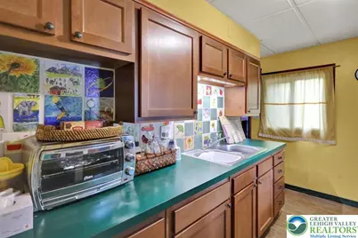 2252 W Livingston Street, Allentown City, PA 18104 - Photo 8