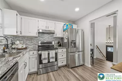 203 Faith Drive, Catasauqua, PA 18032 - Photo 10