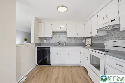 3434 Colonial Court, South Whitehall Twp, PA 18104 - Photo 6