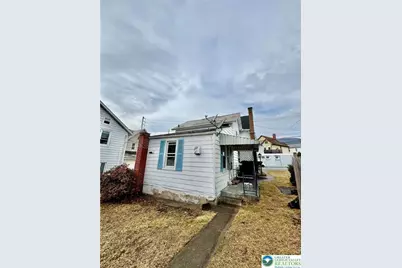 14 Main Street, Pen Argyl, PA 18072 - Photo 2