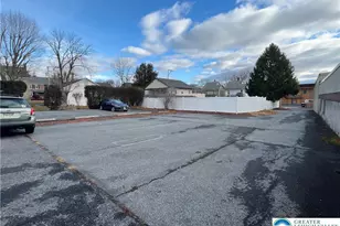 11 S Main St, Nazareth Boro, PA 18064 - Photo 10