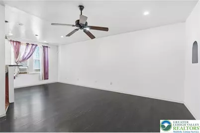 6502 Linmore Avenue, Philadelphia, PA 19142 - Photo 8