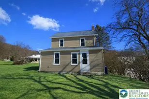 221 Oak St, Washington Twp, PA 18072 - Photo 4