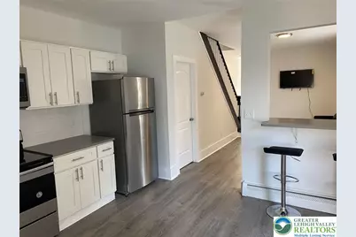 517 Thomas Street, Bethlehem, PA 18015 - Photo 2