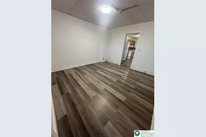 517 Elliger, Allentown, PA 18102 - Photo 2