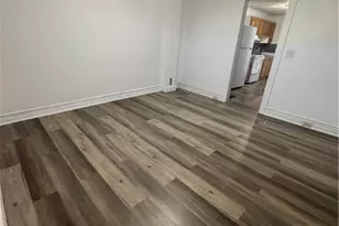 517 Elliger, Allentown, PA 18102 - Photo 2