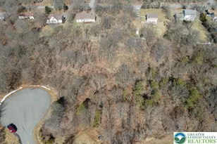 43 Sumner Ct, Penn Forrest, PA 18210 - Photo 2