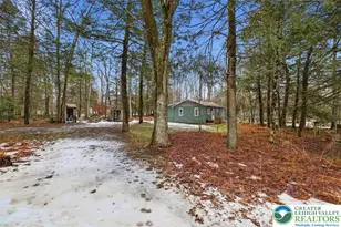 47 Red Wing Path, Lehigh Twp, PA 18424 - Photo 2