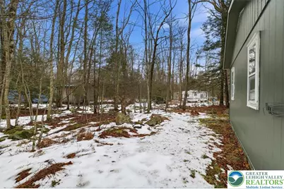 47 Red Wing Path, Lehigh Twp, PA 18424 - Photo 8