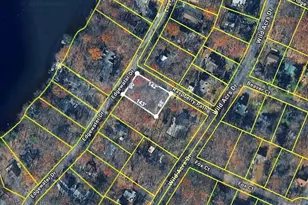 127 Edgewate Dr, Dingmans Ferry, PA 18328 - Photo 2