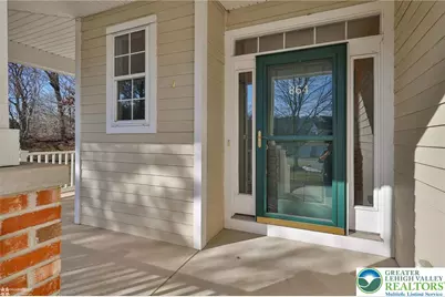 864 Baden Court, Forks Twp, PA 18040 - Photo 6