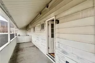 20 W Main St, Pen Argyl Boro, PA 18072 - Photo 12