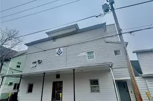 20 W Main St, Pen Argyl Boro, PA 18072 - Photo 2