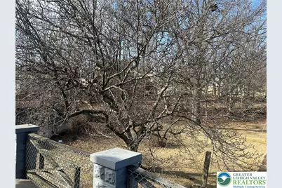 412 Pennsylvania Avenue, Roseto, PA 18013 - Photo 26