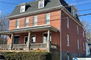 412 Pennsylvania Ave, Roseto, PA 18013 - Photo 1