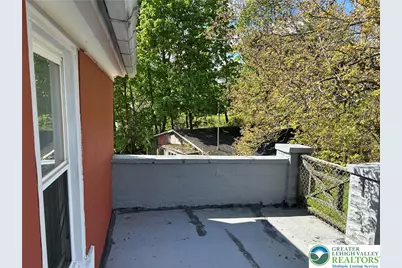 412 Pennsylvania Avenue, Roseto, PA 18013 - Photo 32
