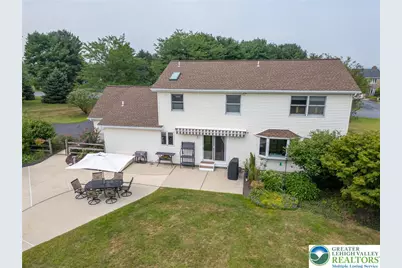 5033 Ancinetta Drive, North Whitehall Twp, PA 18078 - Photo 4