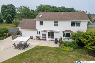 5033 Ancinetta Dr, Schnecksville, PA 18078 - Photo 4