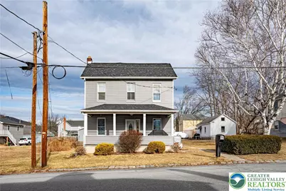 38 W 2nd Street, Wind Gap, PA 18091 - Photo 2