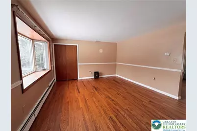 826 Whittier Drive, Allentown City, PA 18103 - Photo 2