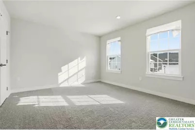 6405 Robin Road, Lower Macungie Township, PA 18062 - Photo 32