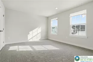 6405 Robin Rd, Lower Macungie Township, PA 18062 - Photo 32