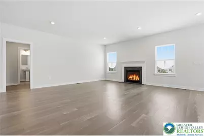 6405 Robin Road, Lower Macungie Township, PA 18062 - Photo 10