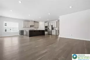 6405 Robin Rd, Lower Macungie Township, PA 18062 - Photo 6