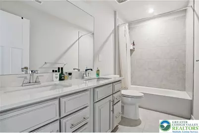 6405 Robin Road, Lower Macungie Township, PA 18062 - Photo 50