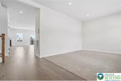 6405 Robin Road, Lower Macungie Twp, PA 18062 - Photo 24