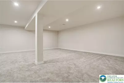 6405 Robin Road, Lower Macungie Township, PA 18062 - Photo 54