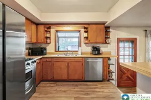 159 Summit Ave, Pocono Summit, PA 18346 - Photo 6