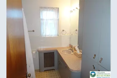 2012 Kemmerer Street, Bethlehem City, PA 18017 - Photo 18