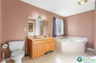 2247 Reo Dr, Chestnuthill Twp, PA 18330 - Photo 26