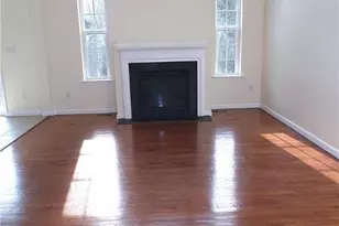 319 Milkweed Dr, Upper Macungie Township, PA 18104 - Photo 4