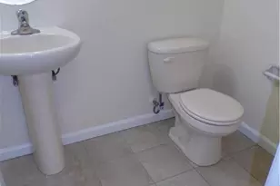 319 Milkweed Dr, Upper Macungie Township, PA 18104 - Photo 6