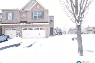 319 Milkweed Dr, Upper Macungie Township, PA 18104 - Photo 2