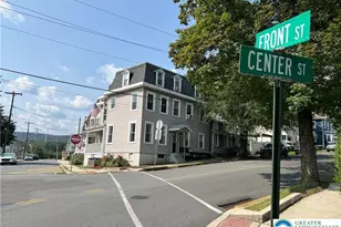 101 Center St, Jim Thorpe, PA 18229 - Photo 2