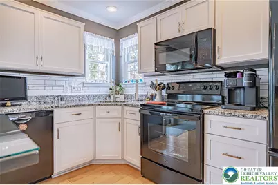 2115 Briarwood Drive, North Whitehall Twp, PA 18037 - Photo 14