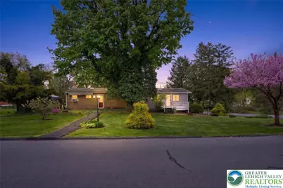 1220 Oakwood Drive, Hanover Twp, PA 18017 - Photo 2