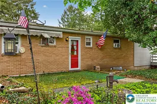1220 Oakwood Dr, Hanover Twp, PA 18017 - Photo 10