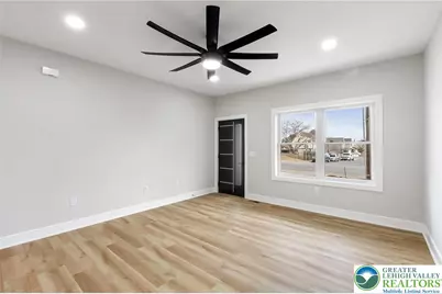 1330 Lincoln Street, North Catasauqua Bor, PA 18032 - Photo 6