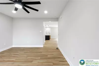 1330 Lincoln Street, North Catasauqua Bor, PA 18032 - Photo 8