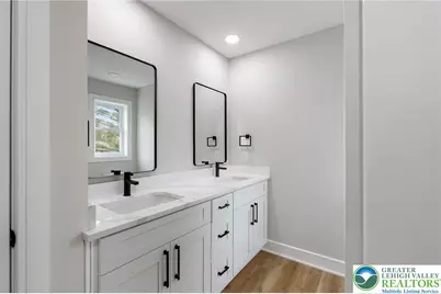 1330 Lincoln Street, North Catasauqua Bor, PA 18032 - Photo 30