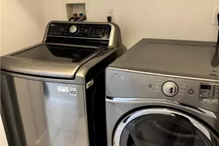 258 Milkweed Dr, Upper Macungie Township, PA 18104 - Photo 6