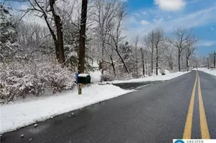 6838 Lime Kiln Rd, Washington Township, PA 18080 - Photo 2