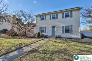 2811 Kingsview Ave, Bethlehem Township, PA 18045 - Photo 2